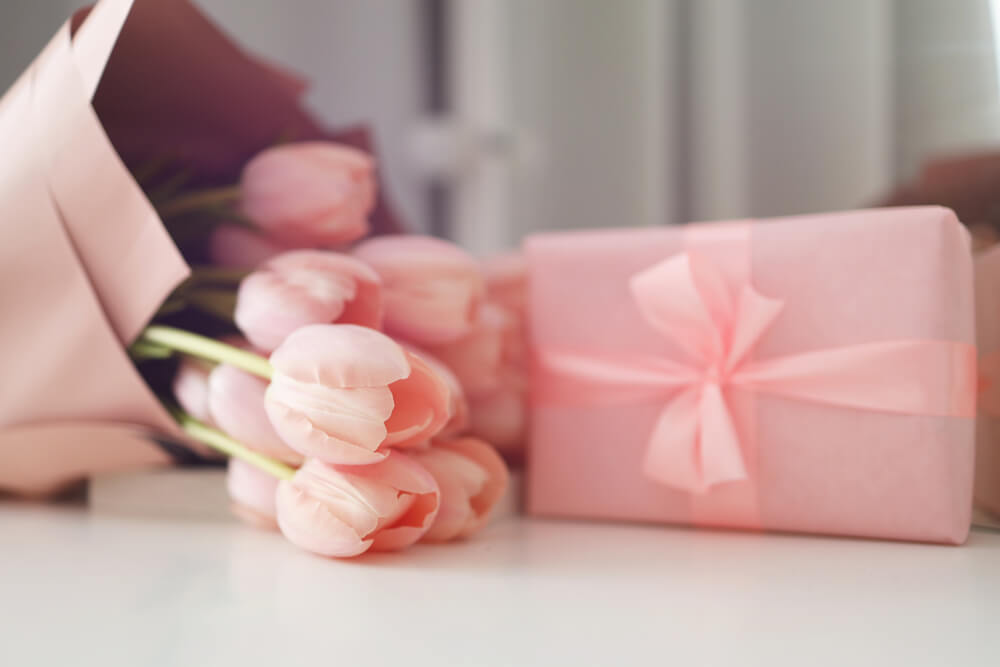 5 Most Popular Valentine's Day Flowers - Valentines tulips 5 Most Popular Valentine's Day Flowers - Valentines tulips