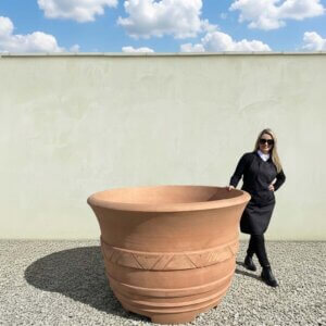 The Mediterranean Pot 140 Colour Terracotta (Resin)