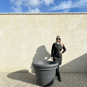 The Milan Pot 85 Colour Charcoal (Resin)