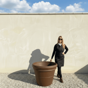 The Milan Pot 85 Colour Mocha (Resin)