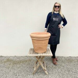 The Milan Pot 45 Colour Terracotta (Resin)