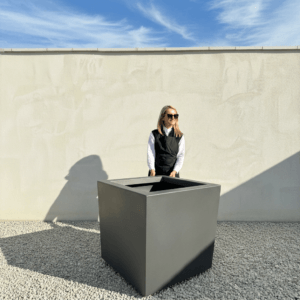 The Venice Cube Pot 85 Colour Charcoal (Resin)