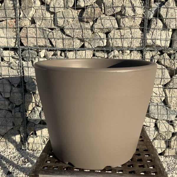 The Capri Pot 50 Colour Clay - 12BAE6B0 9D56 4275 B439 2635BA722838 scaled