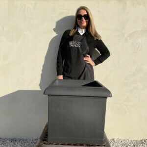 The Como Cube Pot 45 Colour Charcoal (Resin)