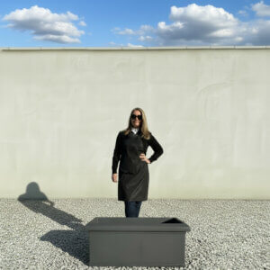 The Como Rectangle Pot 90 Colour Charcoal (Resin)