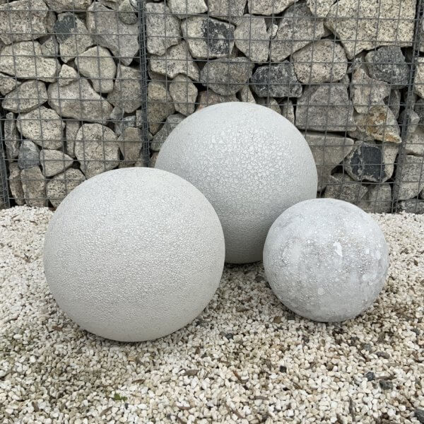 The Nam Dinh Atlantis Shades Of White Sphere/Orbs Set Of 3 - Image 2