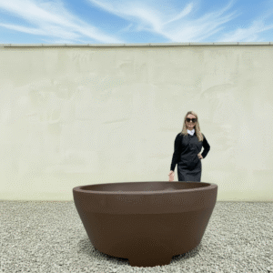 The Capri Pot 150 Colour Mocha (Resin)