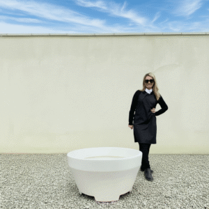 The Capri Pot 90 Colour Snow White (Resin)