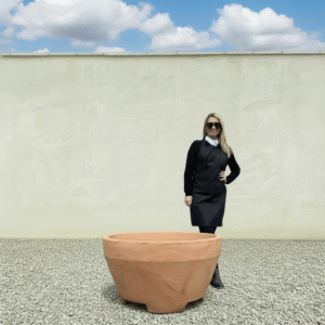 The Capri Pot 90 Colour Terracotta (Resin)