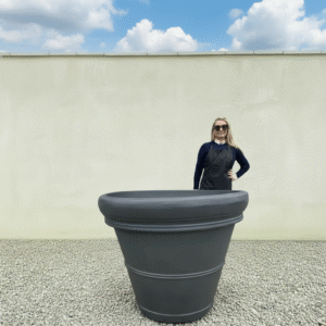 The Milan Pot 115 Colour Charcoal (Resin)