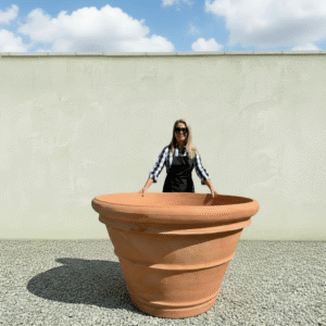 The Milan Pot 135 Colour Terracotta (Resin)