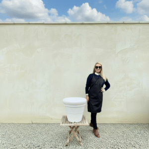 The Milan Pot 45 Colour Snow White (Resin)