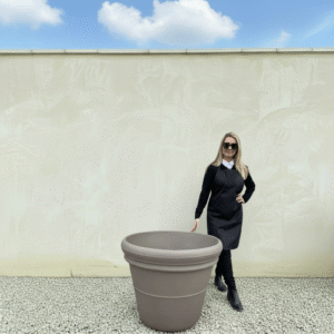 The Milan Pot 85 Colour Clay (Resin)