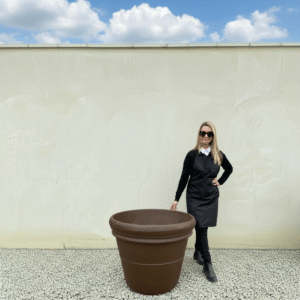 The Milan Pot 85 Colour Mocha (Resin)