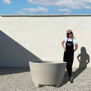 The Amalfi Pot 100 Colour Champagne (Resin)
